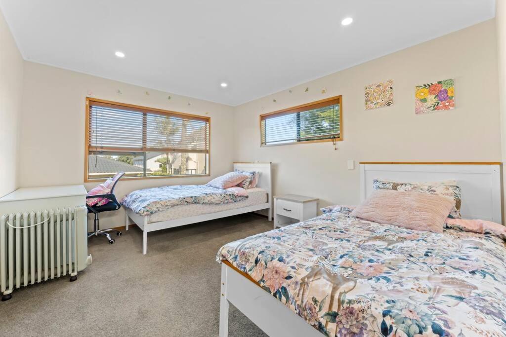 Not Usually Available - Lucky U! Auckland Bagian luar foto