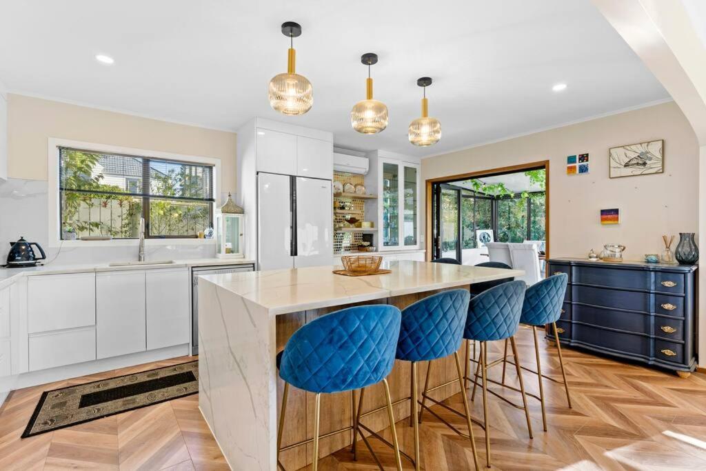 Not Usually Available - Lucky U! Auckland Bagian luar foto