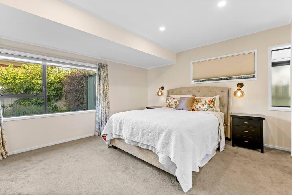 Not Usually Available - Lucky U! Auckland Bagian luar foto