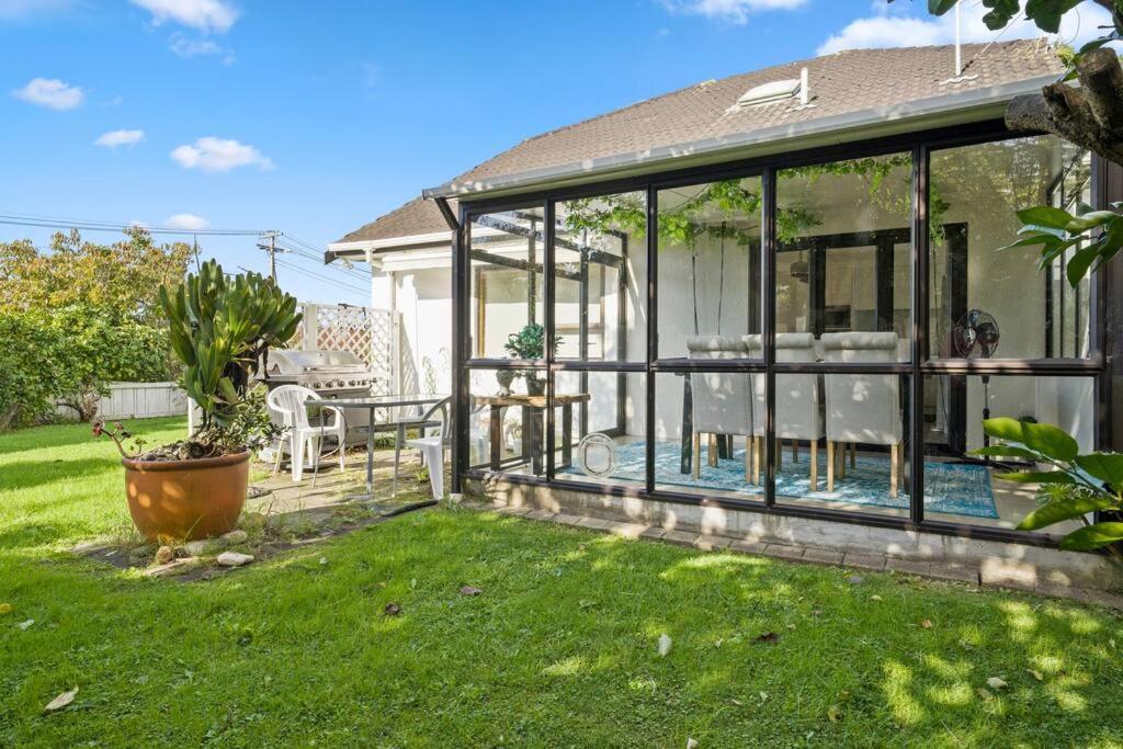 Not Usually Available - Lucky U! Auckland Bagian luar foto