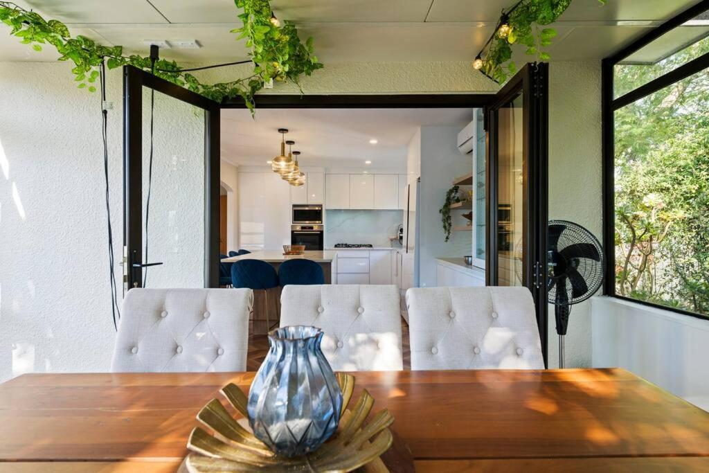 Not Usually Available - Lucky U! Auckland Bagian luar foto